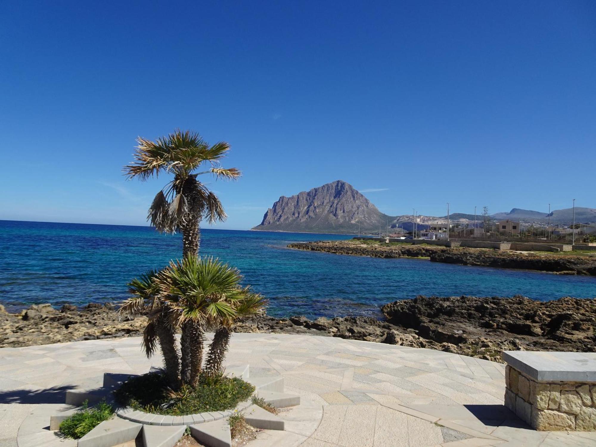 Casa Vacanza Villa Giovanna Valderice Kültér fotó